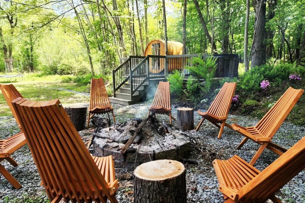 New! Hurleyville Upstate Ny - Your Catskills Getaway With Hot Tub, Sauna And Firepit! Bagian luar foto