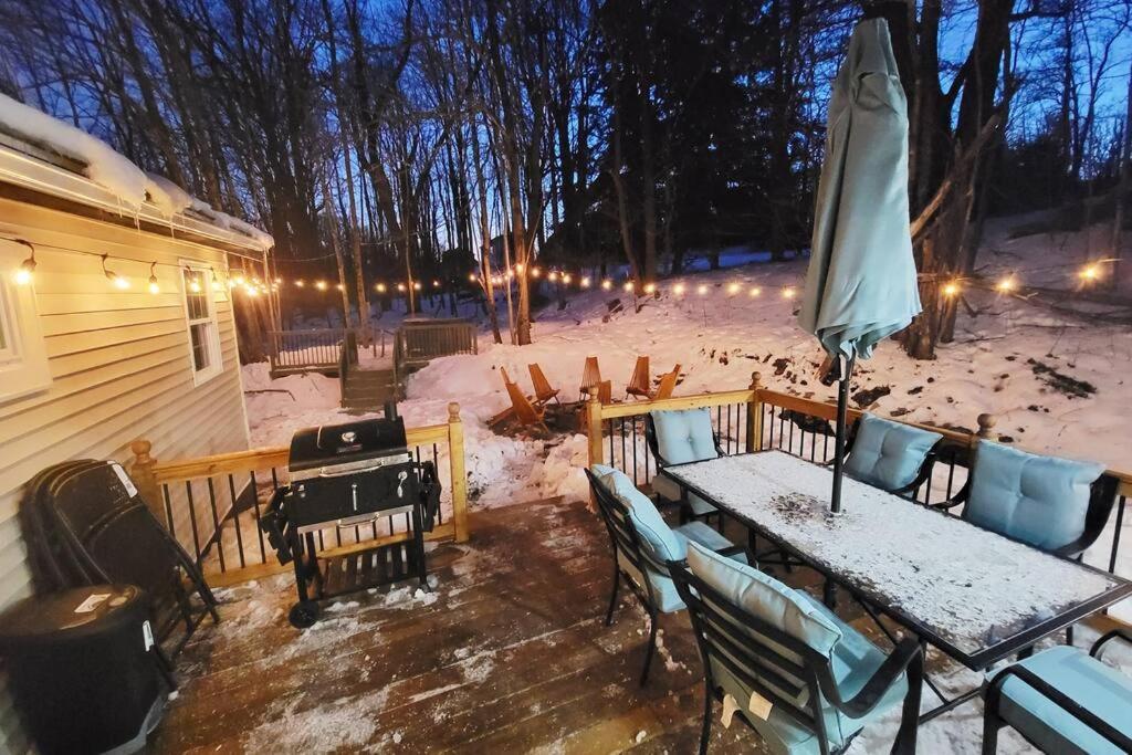 New! Hurleyville Upstate Ny - Your Catskills Getaway With Hot Tub, Sauna And Firepit! Bagian luar foto